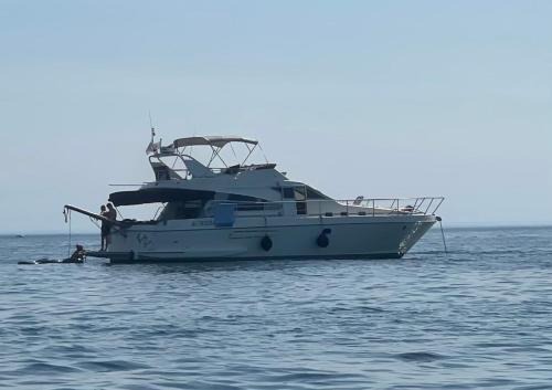 Les Sables d'Olonne Boat Rental | yacht Twenty Seven