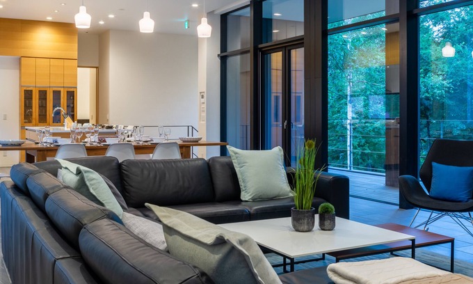 Hirafu House | Yanagi House by Hokkaido Tracks