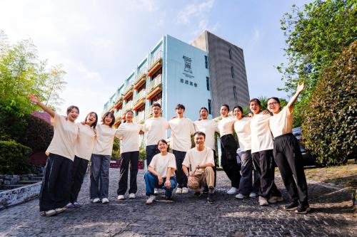 Yangshuo House | Yangshuo Courtyard Hotel - An all-English team by the Li River