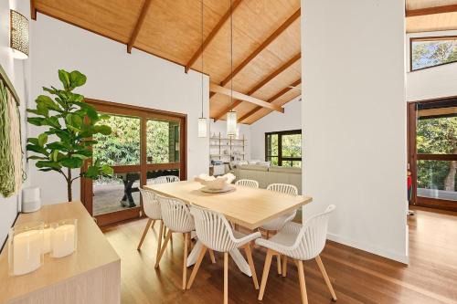 Port Macquarie House | Yarra Flynns Beach - family home with pool & spa