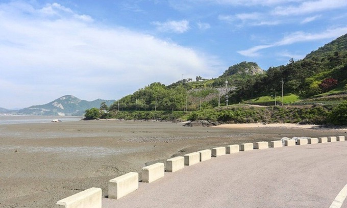 Baeksu-eup House | Yeonggwang Beach Central Pension