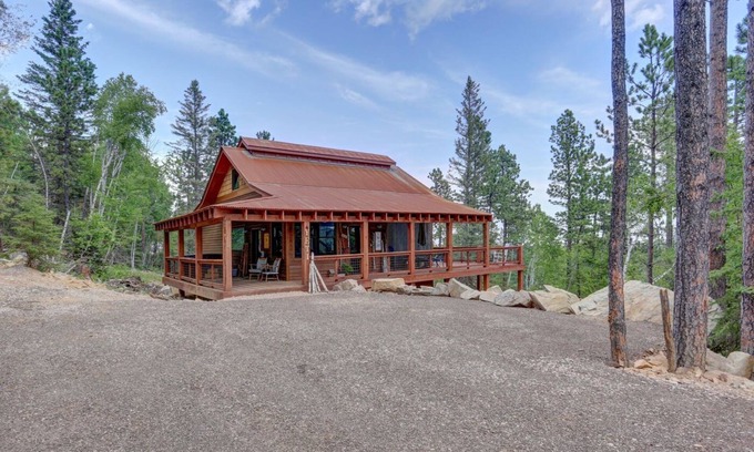 Deadwood House | Yeti Hideout | 4 Bed, 2.5 Bath