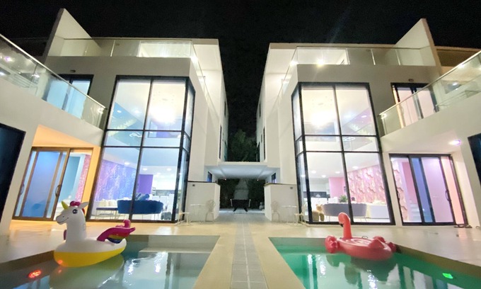 South Pattaya Villa | Yizen 8 Bedroom Palm Spring Pool Villa