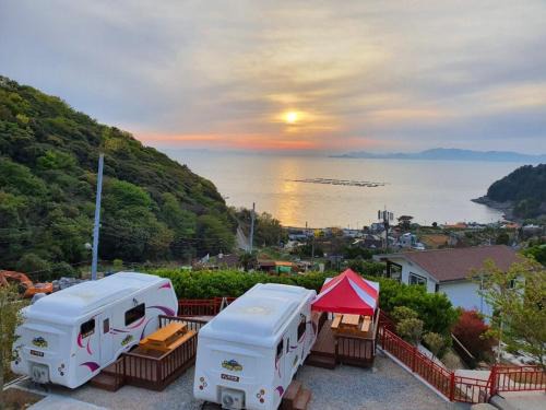 Tongyeong Other | Yokjido Tourist Farm Caravan Camping Site