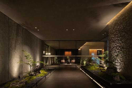 Tianhe Center Hotel | YOMANJO Hotel -广州太古汇珠江新城-龙口西地铁站旗舰店- Canton Fair Exclusive Rate