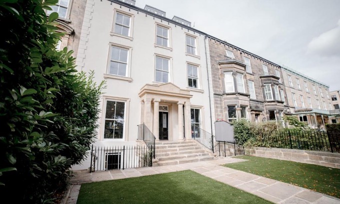 Harrogate Apartment | York Place One