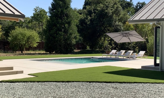 Napa Villa | Yountville Private Home surrounded by wineries- main house & pool house for use!