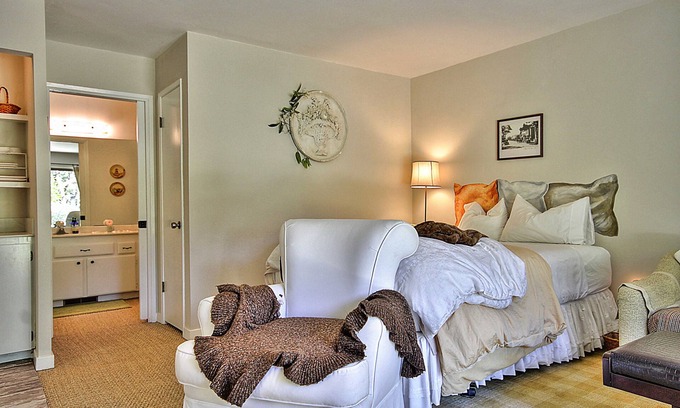 Northeast Carmel Apartment | Your Carmel Destination Retreat, Close To Town.