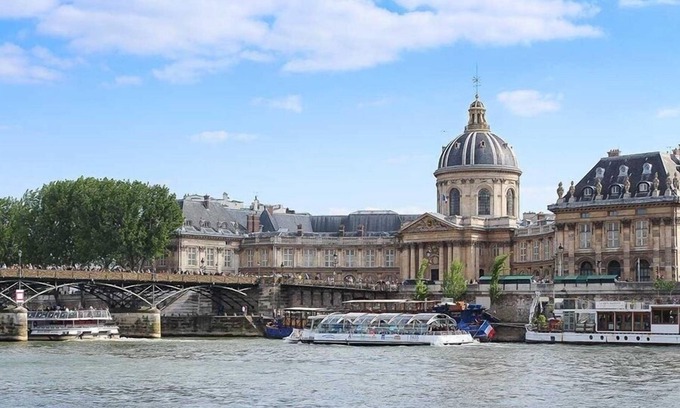 Saint-Thomas-d'Aquin Apartment | Your Charming Apartment in Paris near St Germain & Louvre