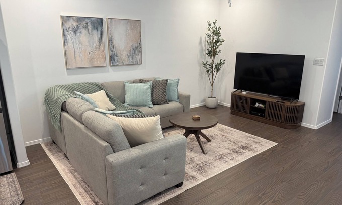 Las Cruces House | Your cozy place in the Land of Enchantment. 1.5 miles from Red Hawk Golf Course.