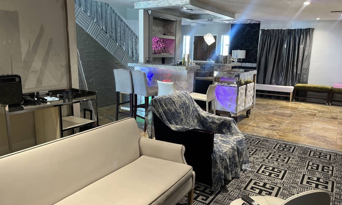 Spring Valley House | Your dream Mansion in the heart of off strip Las Vegas