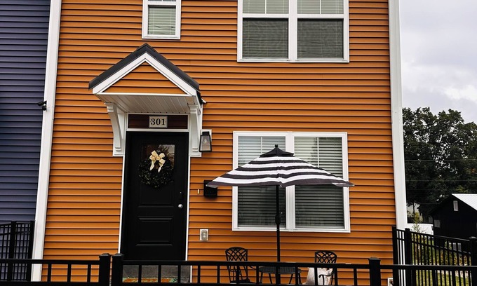 Elizabethtown House | Your entertainment hub awaits! Incredible location walking distance to downtown!