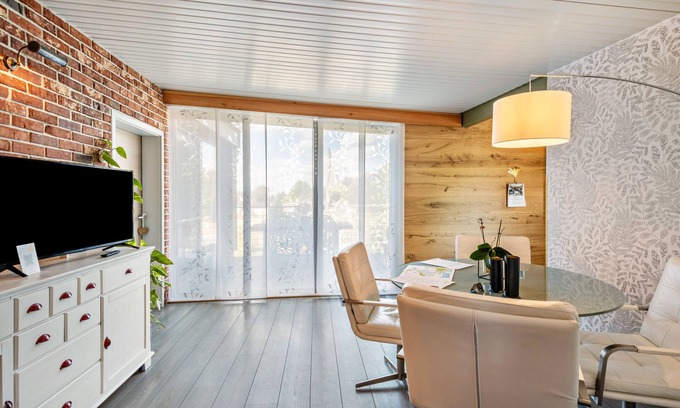 Guldengossa Apartment | Your Feel-Good Place Abendgold — Perfect for Families, Large Terrace & Close to the Lake with Free Parking