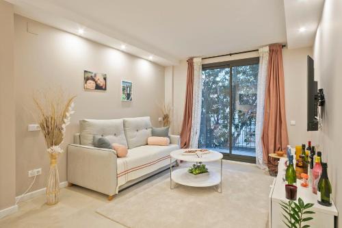 Collblanc y La Torrassa Apartment | YOUR HOME- Apartment Camp Nou 1