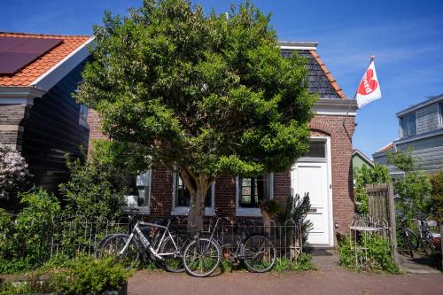 Amsterdam North Apartment | Your own floor in authentic picturesque dikehouse