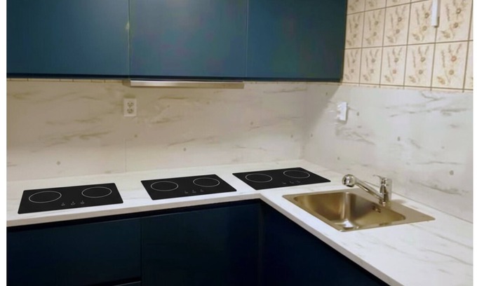 Geertruidenberg House | Your perfect group getaway—7 basic bedrooms, garden, A/C & more!