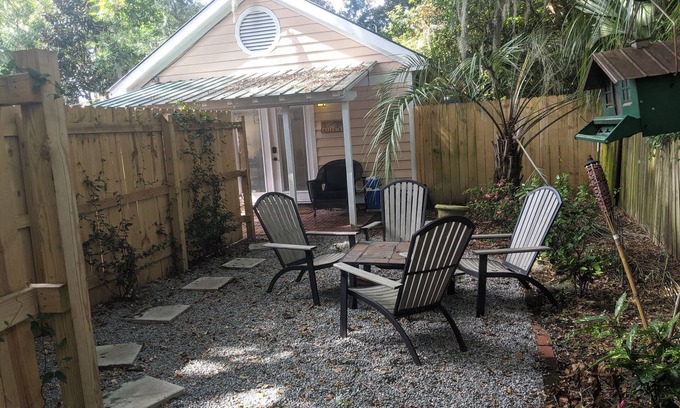 Uptown House | YOUR SOCIAL DISTANCING AND INTIMATE GETAWAY!