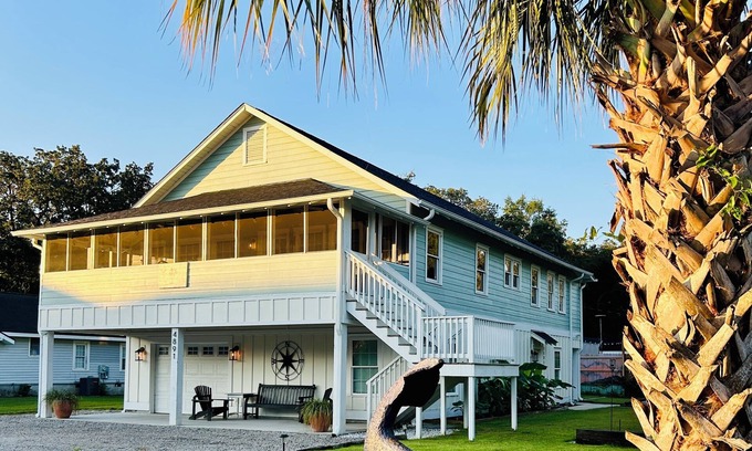 Murrells Inlet House | Your Ultimate Coastal Retreat! 5 bedroom, 4 bathroom home in Murrells Inlet, SC!