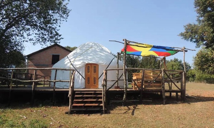 Champsac Cabin | Yourte rustique sur petite ferme