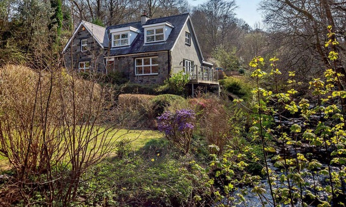 Bangor House | Yr Ocar Cottage in the beautiful Bangor