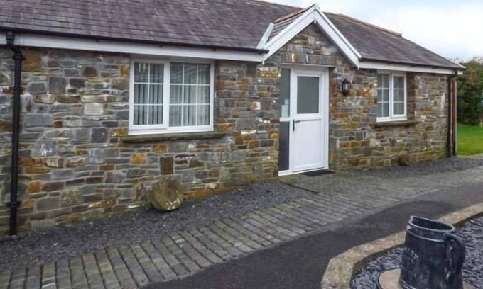 Llanelli House | YSTABL, with a garden in Llanelli