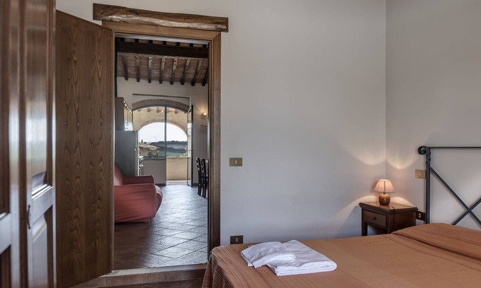 Mensanello Apartment | Zanza-6 + 1 people apartment in the main village