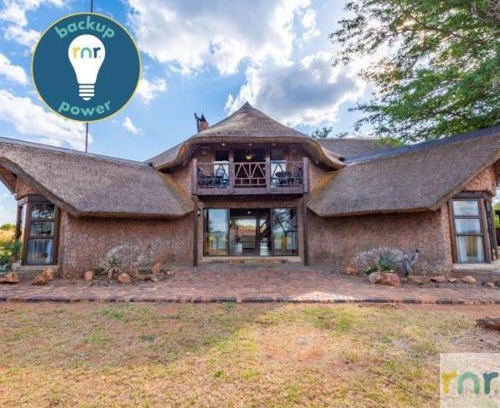 Leeupoort House | Zebula 4-bedroom, 12 sleeper - 63