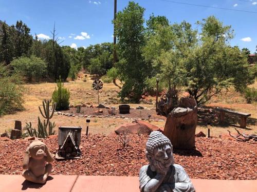 Oak Creek House | Zen calling, Look inside this private home for 6