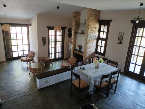 Ilida Villa | Zen Kourouta Villa