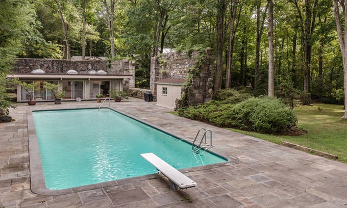 North Stamford House | ZENHOUSE Historic Sculptor Studio creator of Mount Rushmore mid century home