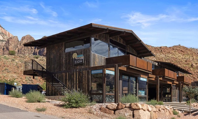 Zion National Park South Entrance Apartment | Zion Loft Luxury | Unit 3