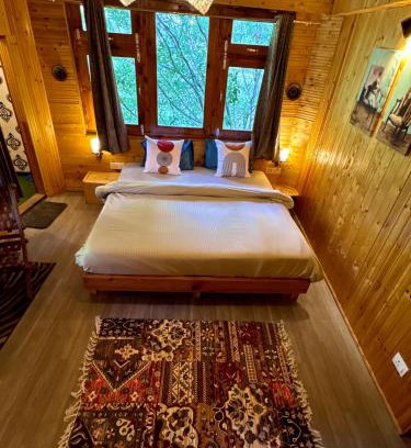 Banjar Hotel | Zoella