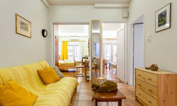 Ilisia Apartment | Zografou's Hidden Gem - Athens Charming Home