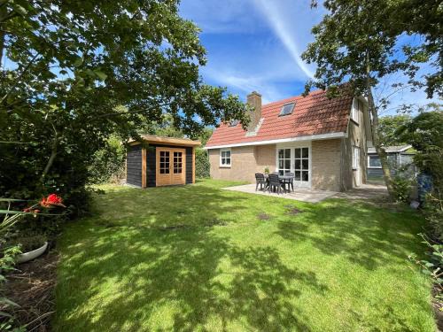 Egmond aan den Hoef House | Zon aan den Hoef by Droomvilla