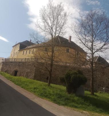 Plohn Apartment | Zum Ritter Ferienwhg