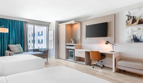 Room, 2 Queen Beds, Accessible, Non Smoking