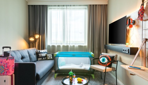 Family Room, 1 Queen Bed with Sofa bed, Non Smoking