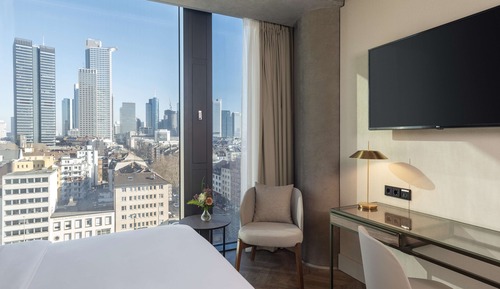 Superior Room, Skyline View