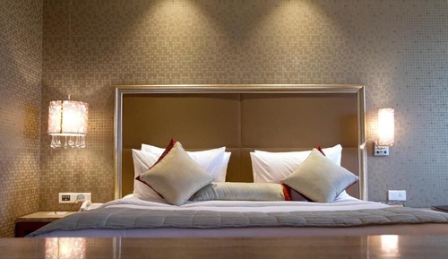 Suite, 1 Queen Bed