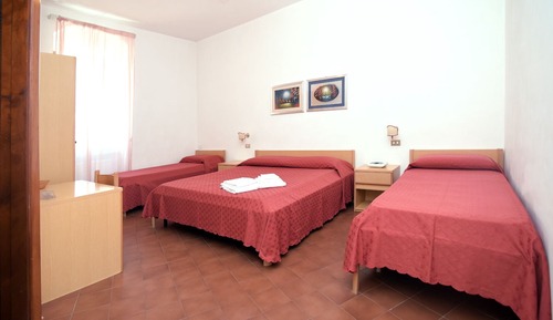 Economy Quadruple Room, 1 Bedroom, Ensuite