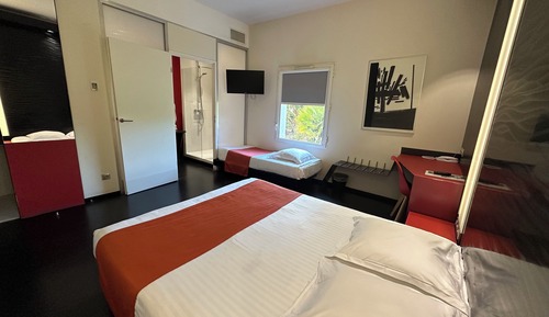 Triple Room