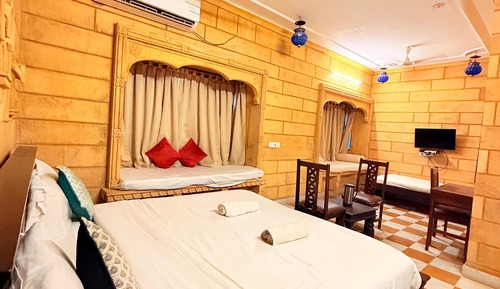 Double Bed Balcony Fort View Room