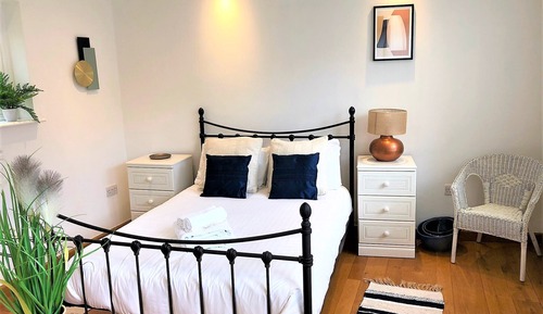 Deluxe House, Private Bathroom