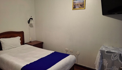 Deluxe Single Room