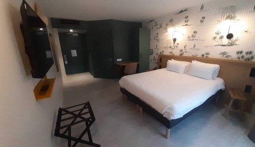 Comfort Room, Accessible