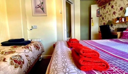 Triple Room (Room 2)