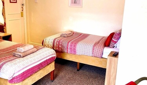 Twin Room (Room 3)