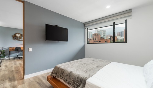 Apartment (603)