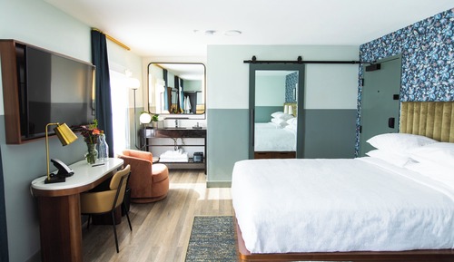 Standard Room, 2 Queen Beds, Accessible Bathtub (Mobility)