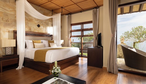 7 Bedroom Ocean View Pool Villa